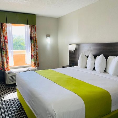 Days Inn By Wyndham Irving Grapevine Dfw Airport North Extérieur photo