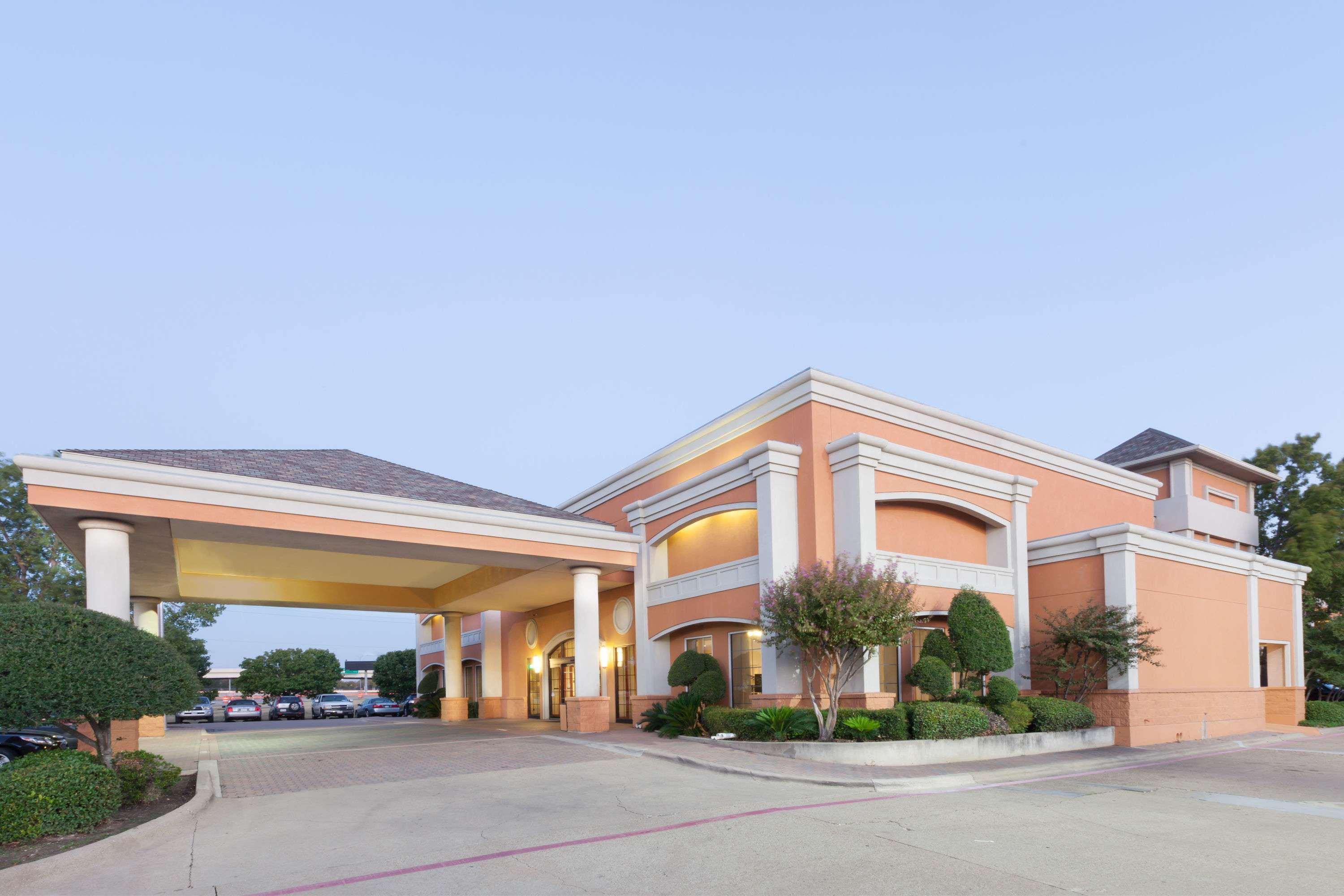Days Inn By Wyndham Irving Grapevine Dfw Airport North Extérieur photo