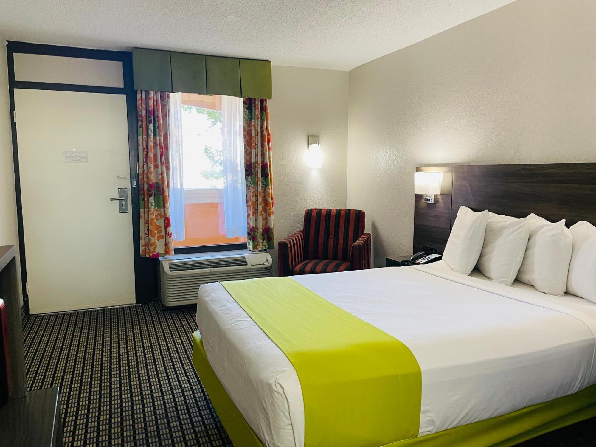 Days Inn By Wyndham Irving Grapevine Dfw Airport North Extérieur photo